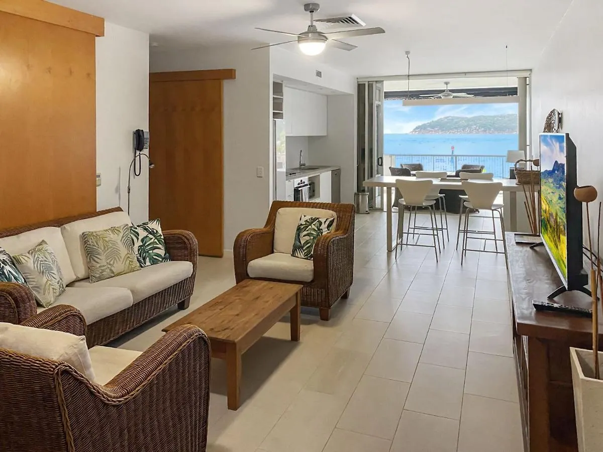 1 Bright Point Apartment 2303 Nelly Bay