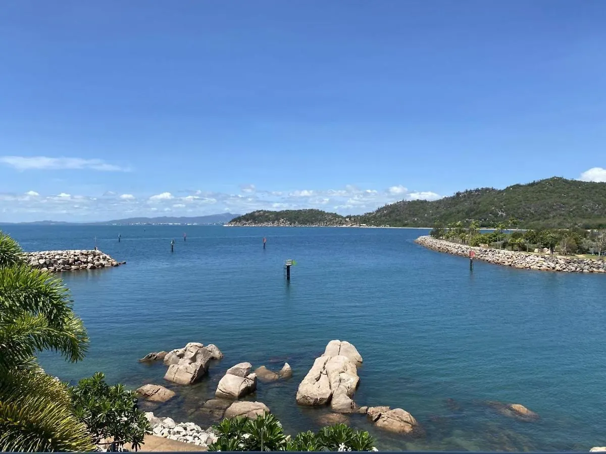 1 Bright Point Apartment 2303 Nelly Bay